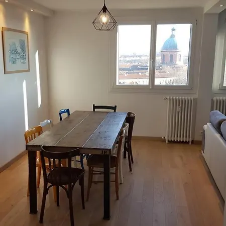 - Panoramic View Apartman Toulouse